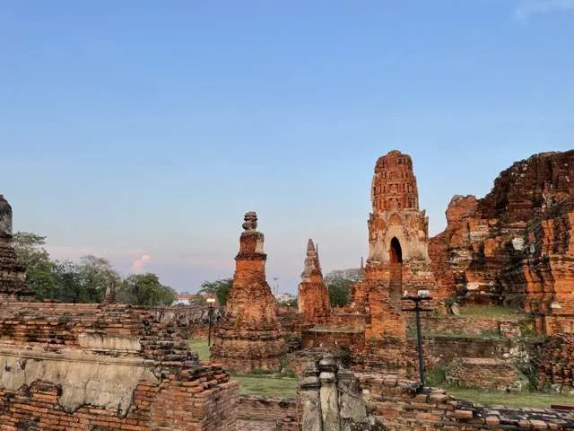 Exploring the Ayutthaya ruins